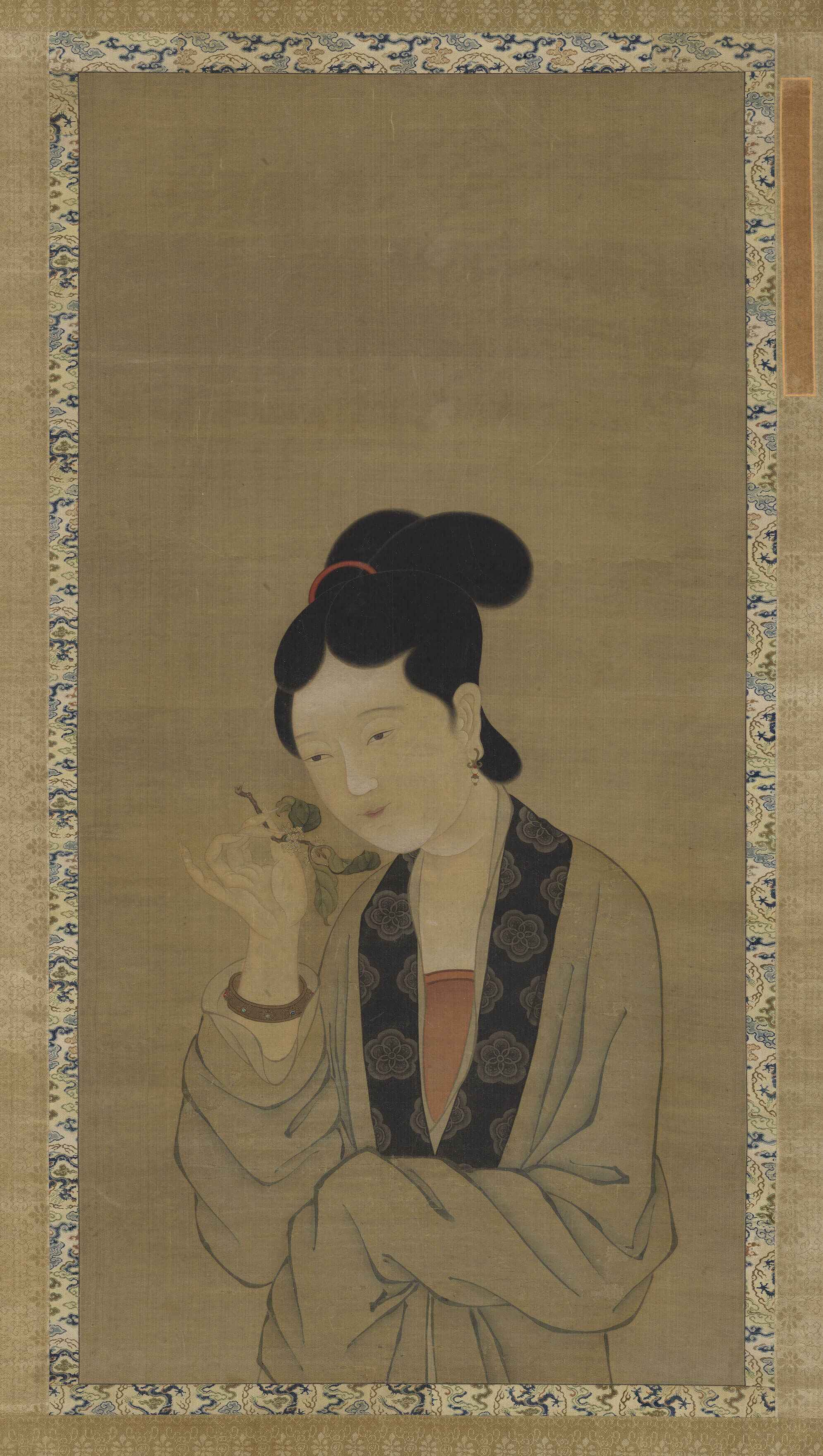 Beauty with a laurel branch — Yuan dynasty (1271-1368) painting by Anonymous